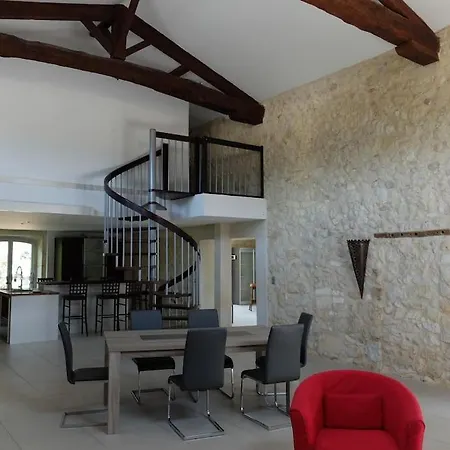 Magnifique Maison En Pierres 酒店 *